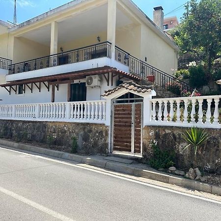 Lazari Rooms Himare Bagian luar foto