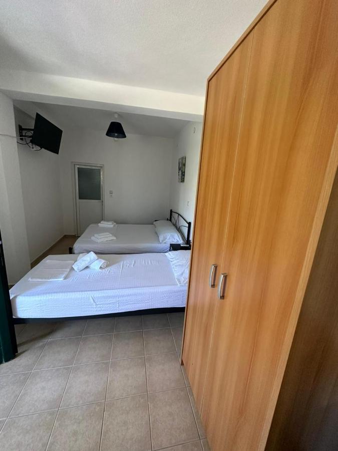 Lazari Rooms Himare Bagian luar foto