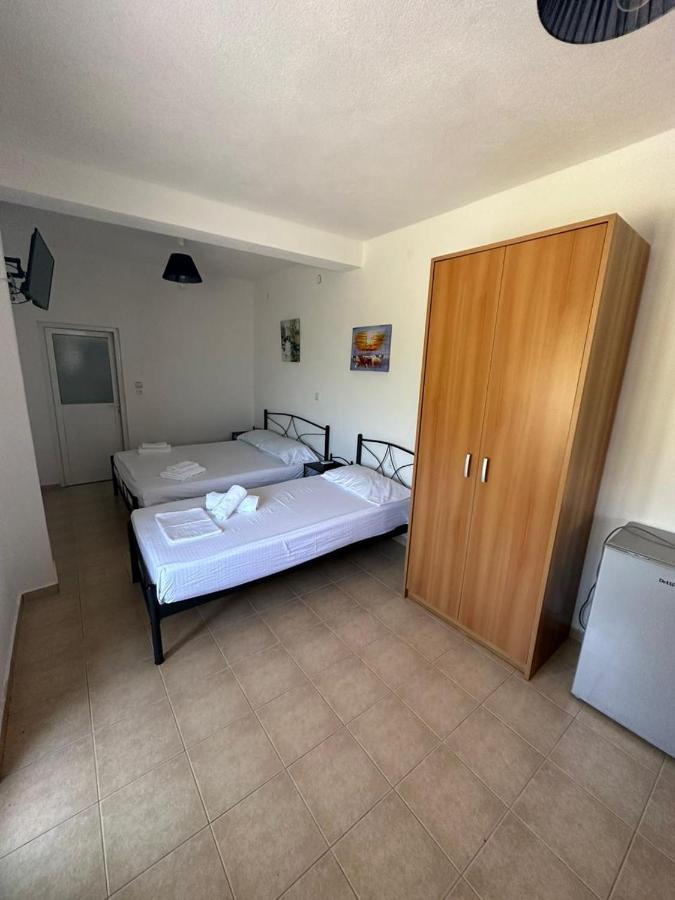 Lazari Rooms Himare Bagian luar foto